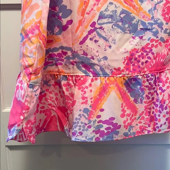 Lilly Pulitzer Pink and Orange Sleeveless Blouse with Mandarin Collar - Picture 4 of 4